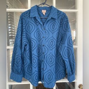 Chico’s Eyelet Blouse Top Button Down Size 4 Blue 100% Cotton